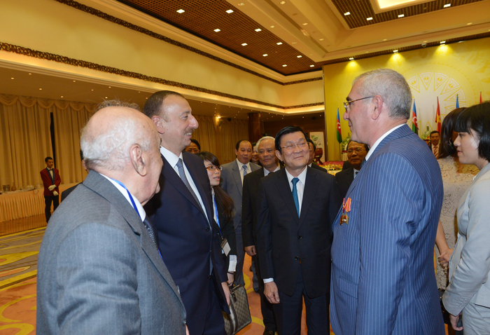 Президент Ильхам Алиев: в Азербайджане есть очень большие симпатии к вьетнамскому народу (ФОТО)