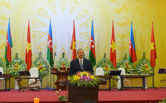Президент Ильхам Алиев: в Азербайджане есть очень большие симпатии к вьетнамскому народу (ФОТО)