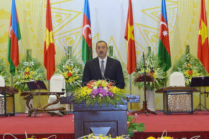 Президент Ильхам Алиев: в Азербайджане есть очень большие симпатии к вьетнамскому народу (ФОТО)