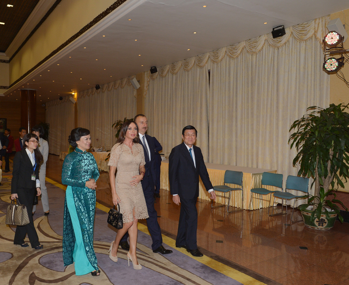 Президент Ильхам Алиев: в Азербайджане есть очень большие симпатии к вьетнамскому народу (ФОТО)