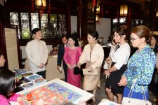 Первая леди Азербайджана Мехрибан Алиева ознакомилась с парком «Юй Юань» в Шанхае (ФОТО)