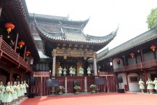 Первая леди Азербайджана Мехрибан Алиева ознакомилась с парком «Юй Юань» в Шанхае (ФОТО)