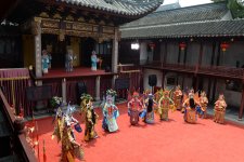 Первая леди Азербайджана Мехрибан Алиева ознакомилась с парком «Юй Юань» в Шанхае (ФОТО)