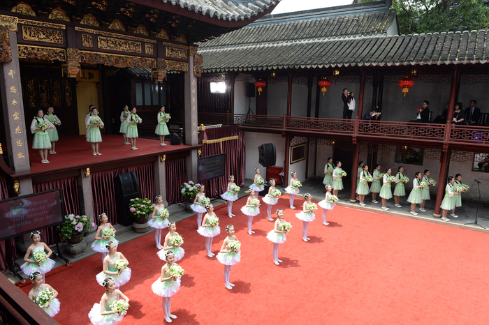 Первая леди Азербайджана Мехрибан Алиева ознакомилась с парком «Юй Юань» в Шанхае (ФОТО)