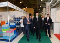 Президент Ильхам Алиев ознакомился с международными выставками пищевой промышленности и сельского хозяйства (ФОТО)