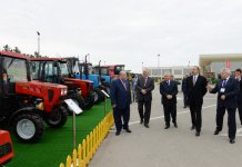 Президент Ильхам Алиев ознакомился с международными выставками пищевой промышленности и сельского хозяйства (ФОТО)