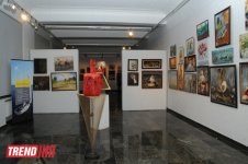 В Баку состоялось открытие выставки "Цветные размышления" (ФОТО)