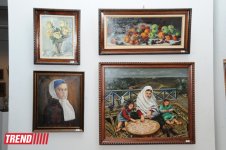 В Баку состоялось открытие выставки "Цветные размышления" (ФОТО)