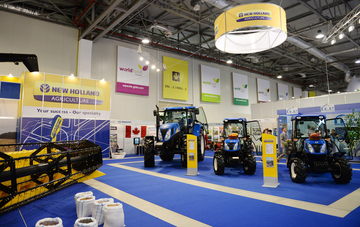 Президент Ильхам Алиев ознакомился с международными выставками пищевой промышленности и сельского хозяйства (ФОТО)