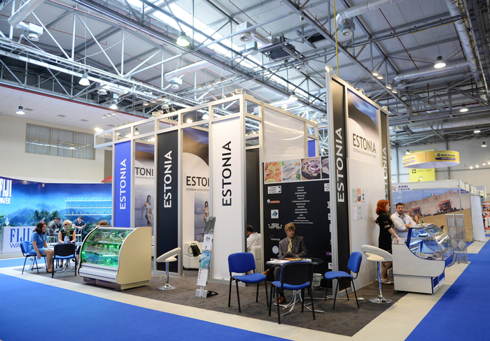 Президент Ильхам Алиев ознакомился с международными выставками пищевой промышленности и сельского хозяйства (ФОТО)