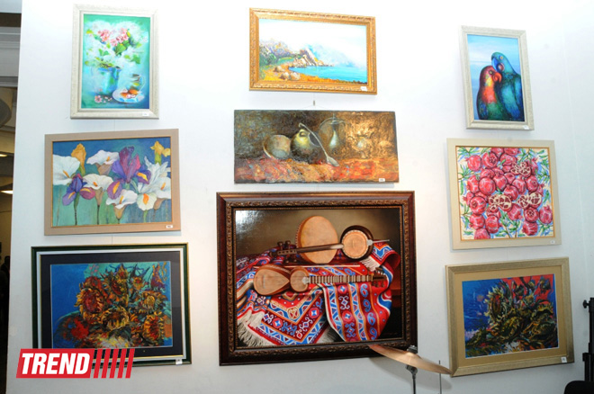 В Баку состоялось открытие выставки "Цветные размышления" (ФОТО)
