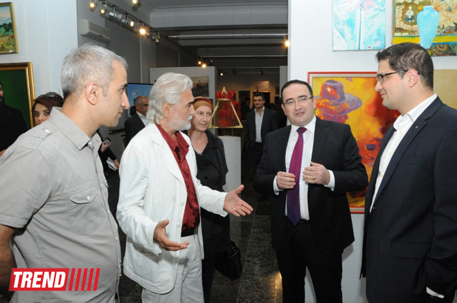В Баку состоялось открытие выставки "Цветные размышления" (ФОТО)
