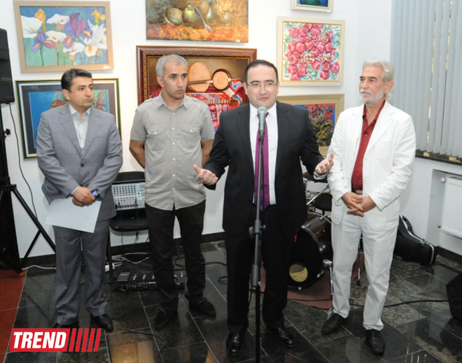 В Баку состоялось открытие выставки "Цветные размышления" (ФОТО)