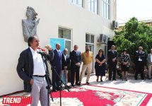 В Амирджаны состоялось открытие реконструированного Дома-музея Саттара Бахлулзаде (ФОТО)
