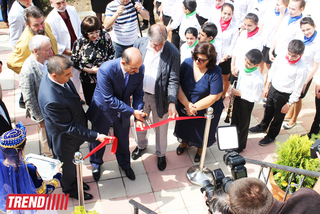 В Амирджаны состоялось открытие реконструированного Дома-музея Саттара Бахлулзаде (ФОТО)