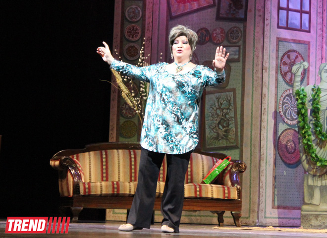 Афаг Баширгызы впервые после тяжелой болезни блистательно сыграла в премьере "Банкир-жених" (ФОТО)