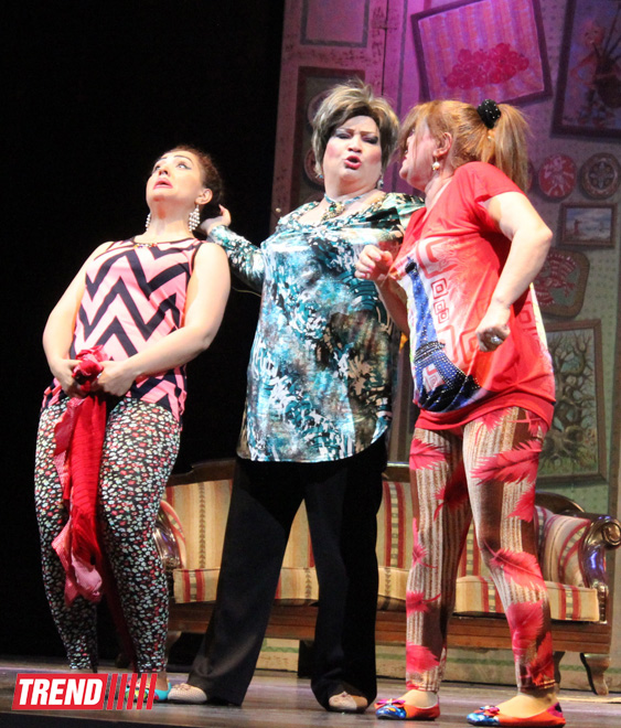 Афаг Баширгызы впервые после тяжелой болезни блистательно сыграла в премьере "Банкир-жених" (ФОТО)