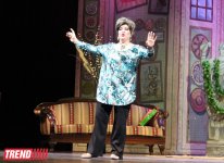 Афаг Баширгызы впервые после тяжелой болезни блистательно сыграла в премьере "Банкир-жених" (ФОТО)