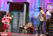 Афаг Баширгызы впервые после тяжелой болезни блистательно сыграла в премьере "Банкир-жених" (ФОТО)