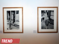 Лейла Алиева ознакомилась с выставкой выдающегося фотографа XX века Анри Картье-Брессона  в Центре Гейдара Алиева (ФОТО)