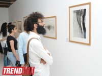 Лейла Алиева ознакомилась с выставкой выдающегося фотографа XX века Анри Картье-Брессона  в Центре Гейдара Алиева (ФОТО)