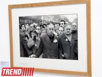 Лейла Алиева ознакомилась с выставкой выдающегося фотографа XX века Анри Картье-Брессона  в Центре Гейдара Алиева (ФОТО)