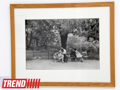 Лейла Алиева ознакомилась с выставкой выдающегося фотографа XX века Анри Картье-Брессона  в Центре Гейдара Алиева (ФОТО)