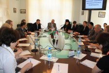 Сохранение духовности России и Азербайджана - круглый стол в Баку (ФОТО)