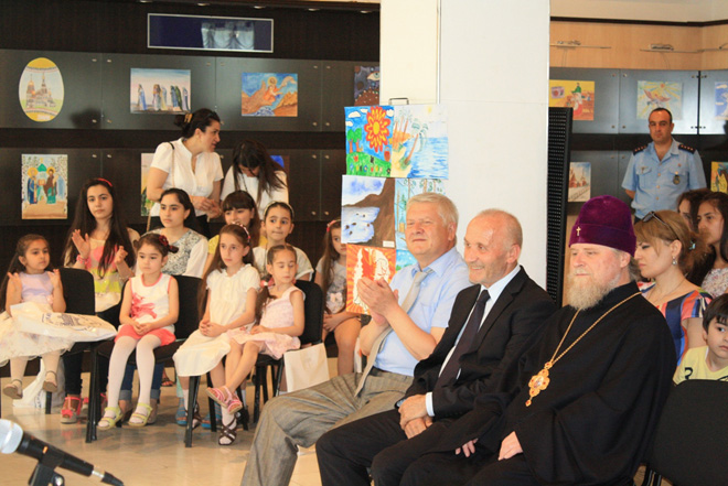 В Баку прошел детский праздник, посвященный Дню славянской письменности и культуры (ФОТО)