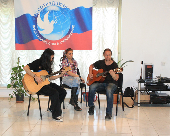 "Мысли вслух" Татьяны Бровиной - азербайджанские, российские и грузинские мотивы (ФОТО)