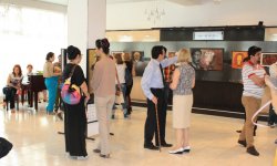 "Мысли вслух" Татьяны Бровиной - азербайджанские, российские и грузинские мотивы (ФОТО)