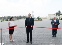 Президент Ильхам Алиев: Азербайджан является одной из избранных в мировом масштабе стран, где есть развитие, господствует стабильность (ФОТО)