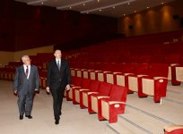 Президент Ильхам Алиев: Азербайджан является одной из избранных в мировом масштабе стран, где есть развитие, господствует стабильность (ФОТО)