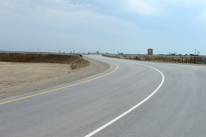 В эксплуатацию сдана реконструированная автомобильная дорога Тагиев-Сахиль (ФОТО)