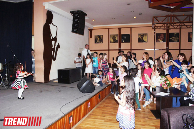 "Это Я!" - красочный вечер моды и концерт юных звезд в Баку (ФОТО)