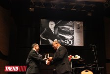 В Международном центре мугама состоялась церемония вручения премии Фонда культуры композитора Сулеймана Алескерова (ФОТО)