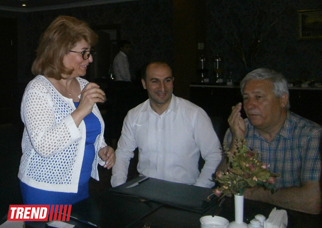 Фонд Мирзы Алекпера Сабира провел встречу с представителями СМИ (ФОТО)