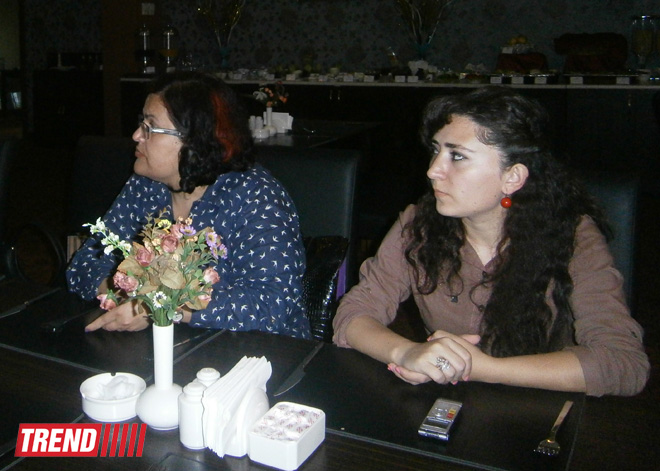 Фонд Мирзы Алекпера Сабира провел встречу с представителями СМИ (ФОТО)