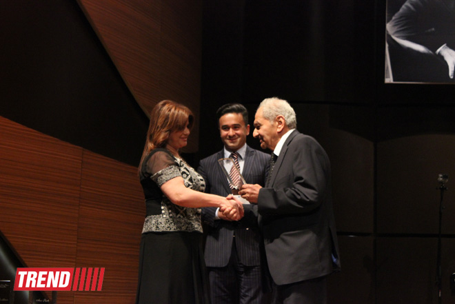 В Международном центре мугама состоялась церемония вручения премии Фонда культуры композитора Сулеймана Алескерова (ФОТО)
