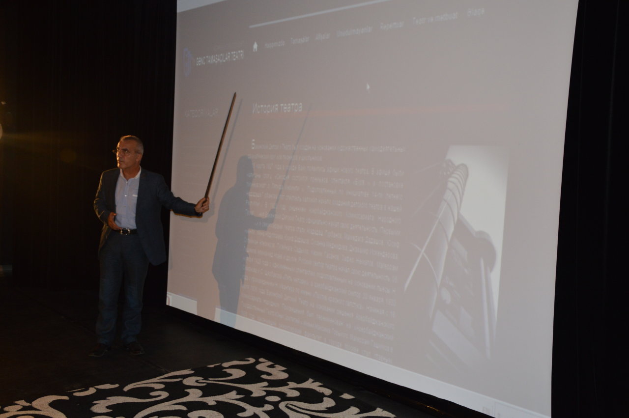 Презентован веб-сайт Азербайджанского государственного театра юного зрителя (ФОТО)