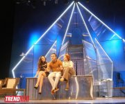 Бакинская русдрама откроет театральный сезон постановкой "В хрустальном дворце" (ФОТО)