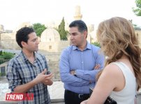 В галерее YAY открылась персональная выставка иранского концептуального художника Махмуда Бахши “TalkCloud” (ФОТО)