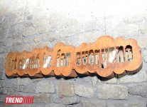 В галерее YAY открылась персональная выставка иранского концептуального художника Махмуда Бахши “TalkCloud” (ФОТО)