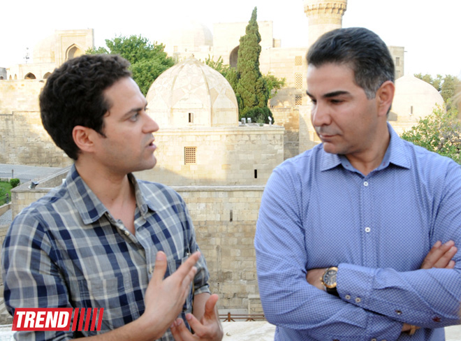 В галерее YAY открылась персональная выставка иранского концептуального художника Махмуда Бахши “TalkCloud” (ФОТО)