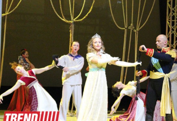 Театр Рыбникова представил в Баку потрясающую рок-оперу "Юнона и Авось" (ФОТО)