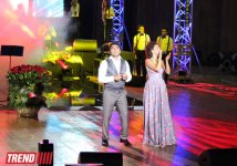 Нури Охлаждающий и Джейн представили в Баку красочное шоу "Скажи, что люблю" (ФОТО)