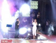 Нури Охлаждающий и Джейн представили в Баку красочное шоу "Скажи, что люблю" (ФОТО)