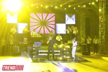 Нури Охлаждающий и Джейн представили в Баку красочное шоу "Скажи, что люблю" (ФОТО)