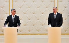 Президенты Азербайджана и Швейцарии выступили с заявлениями для печати (ФОТО)