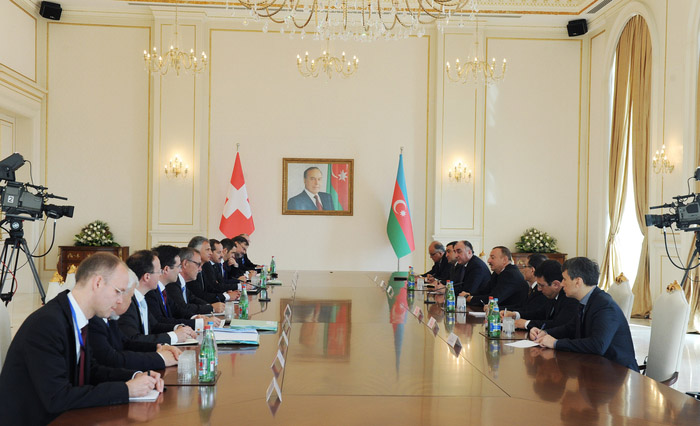 Президент Ильхам Алиев: В предстоящие годы двусторонние связи между Азербайджаном и Швейцарией станут еще прочнее (версия 2)
